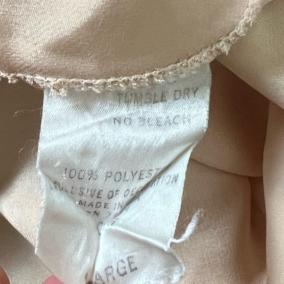 Sabrina | Vintage silky satin spaghetti strap tank top size large - Picture 10 of 10